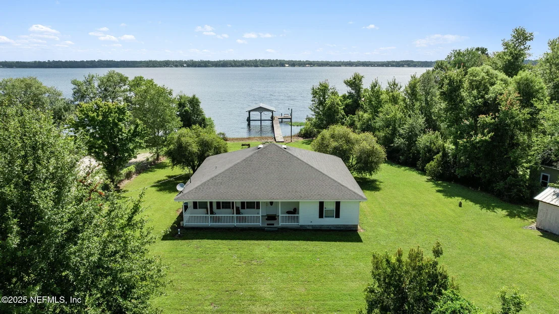Photo of 212 LAKE Drive