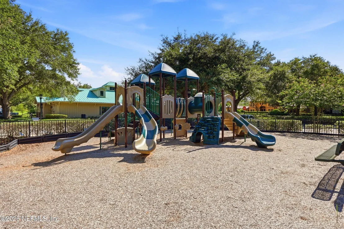 Photo of 1160 REGISTRY Boulevard