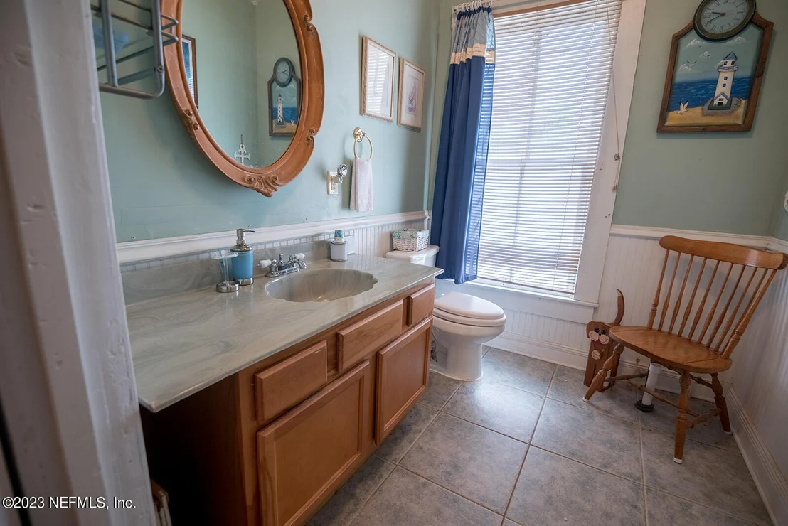Photo of 404 N CHERRY Street