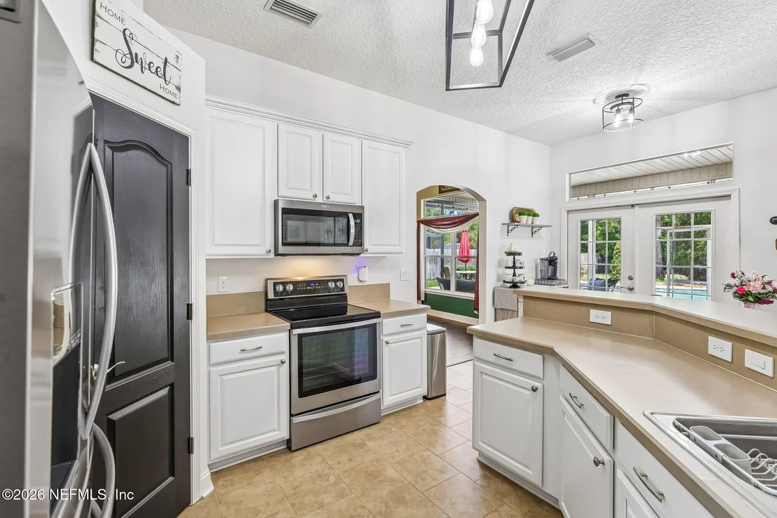 Photo of 573 WELLHOUSE Drive