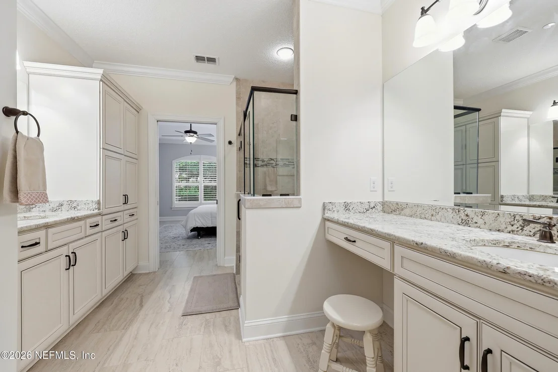 Photo of 382 SELOY Drive