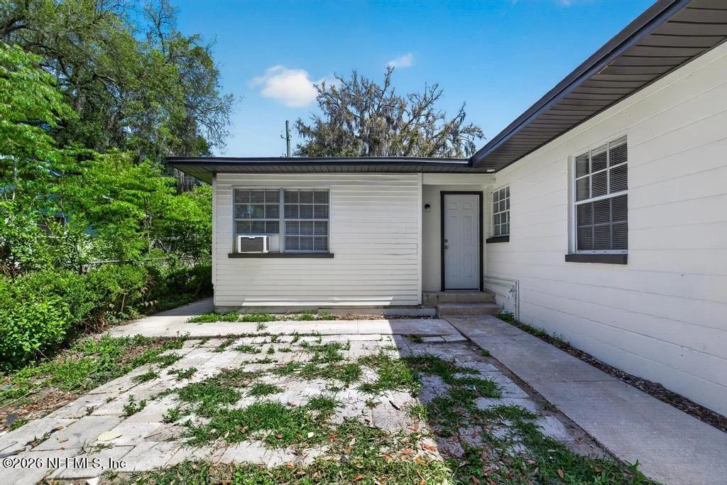 Photo of 5446 ALLAMANDA Drive
