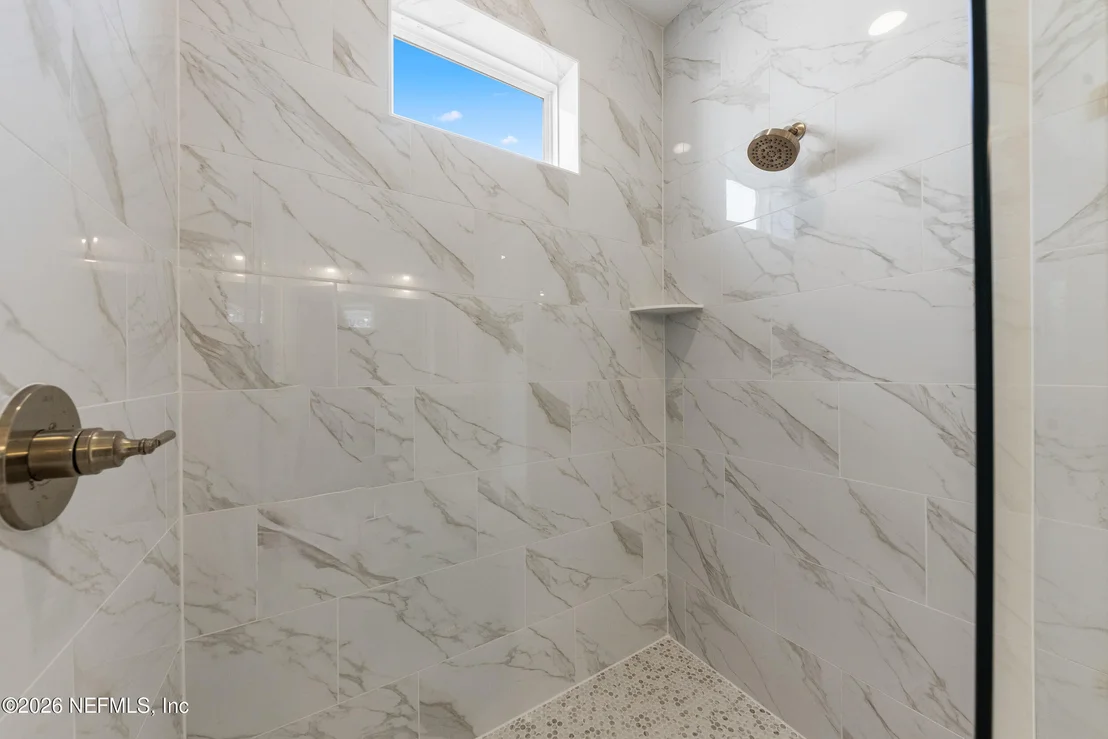 Photo of 357 DOWNRIVER Road
