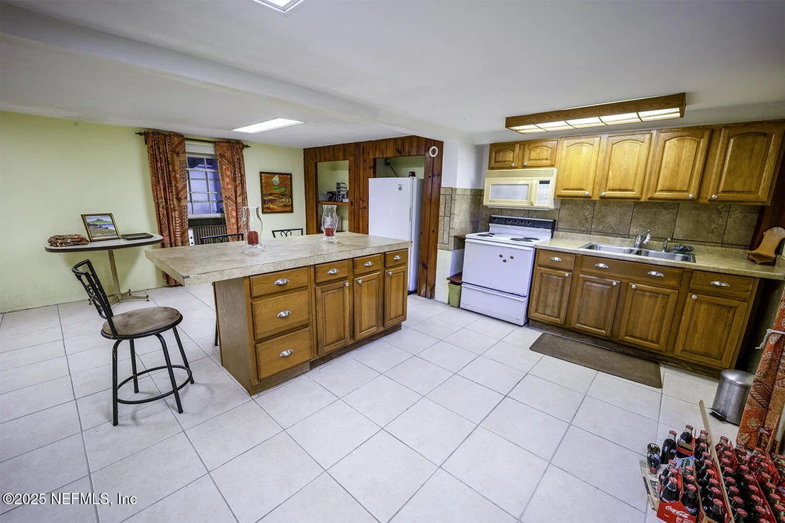 Photo of 5527 HYDE PARK Circle