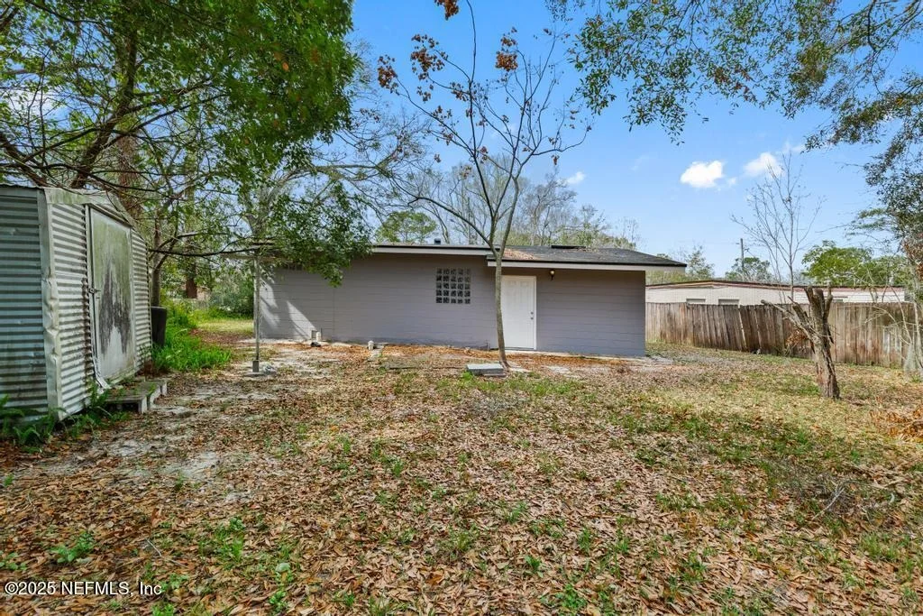 Photo of 5803 GERANIUM Road