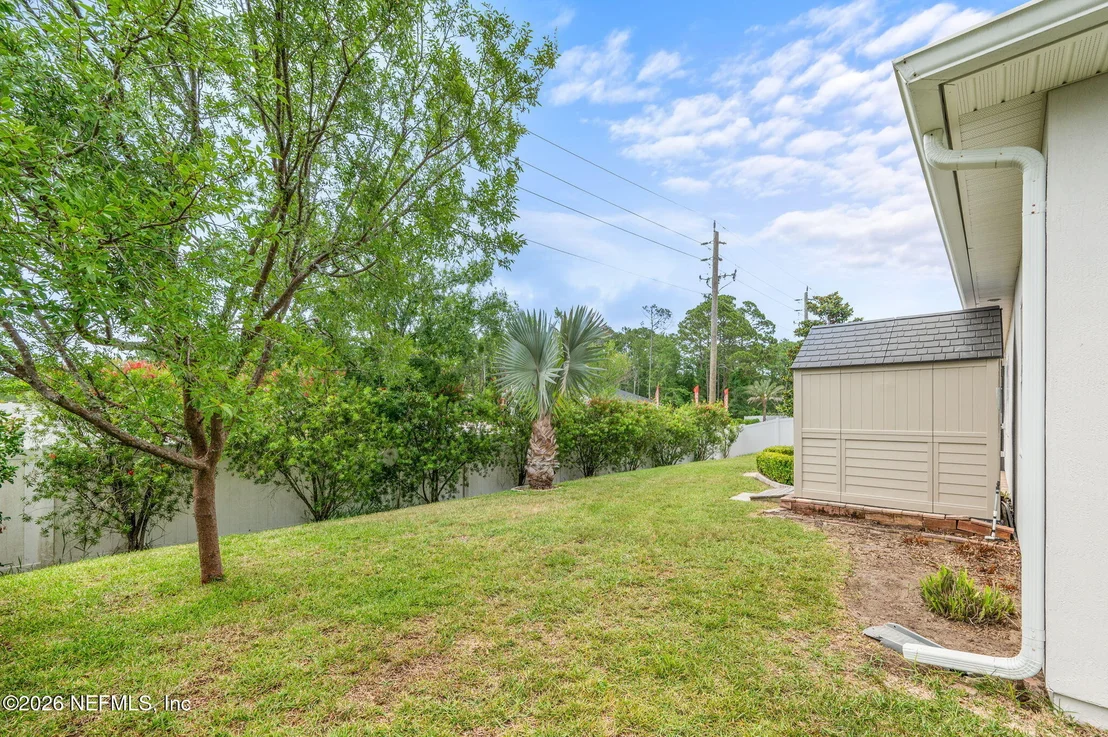 Photo of 216 DEERFIELD GLEN Drive