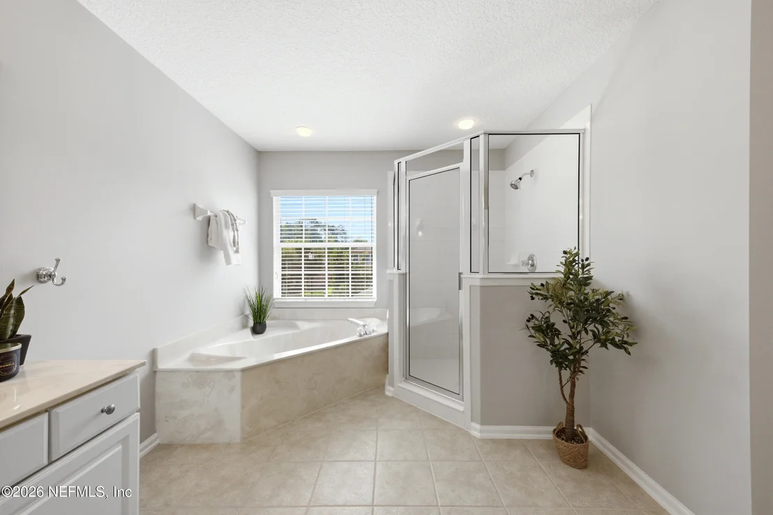 Photo of 1555 SUMMERDOWN Way