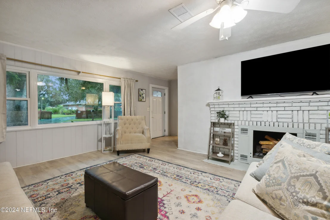 Photo of 45180 BOOTH Street