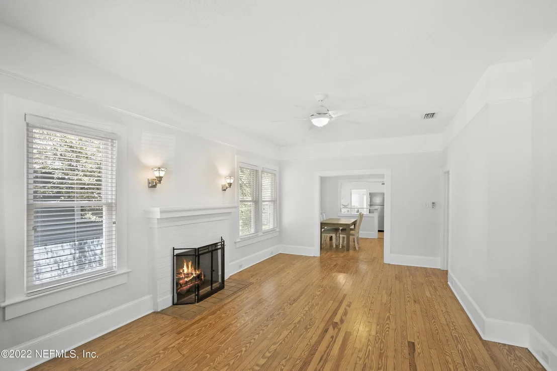 Photo of 60 ALMERIA Street