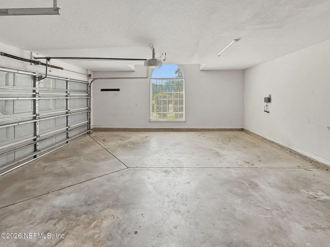 Photo of 10973 HICKORY TRACE Lane