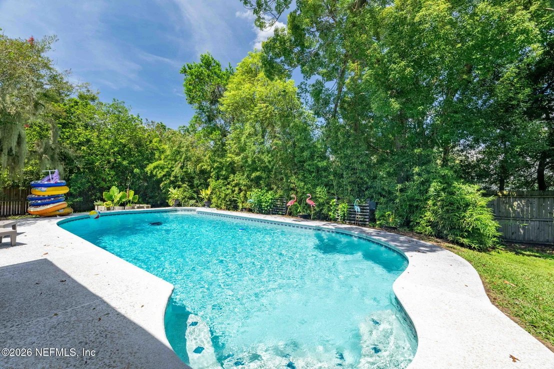 Photo of 8078 MACNAUGHTON Drive