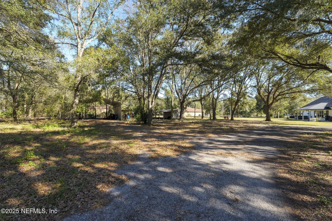 Photo of 1499 SHEFFIELD Road