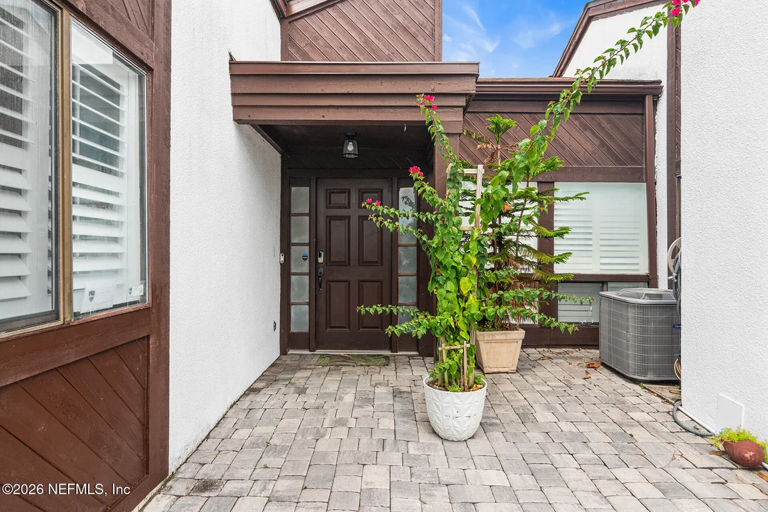 Photo of 7842 LINKSIDE Drive