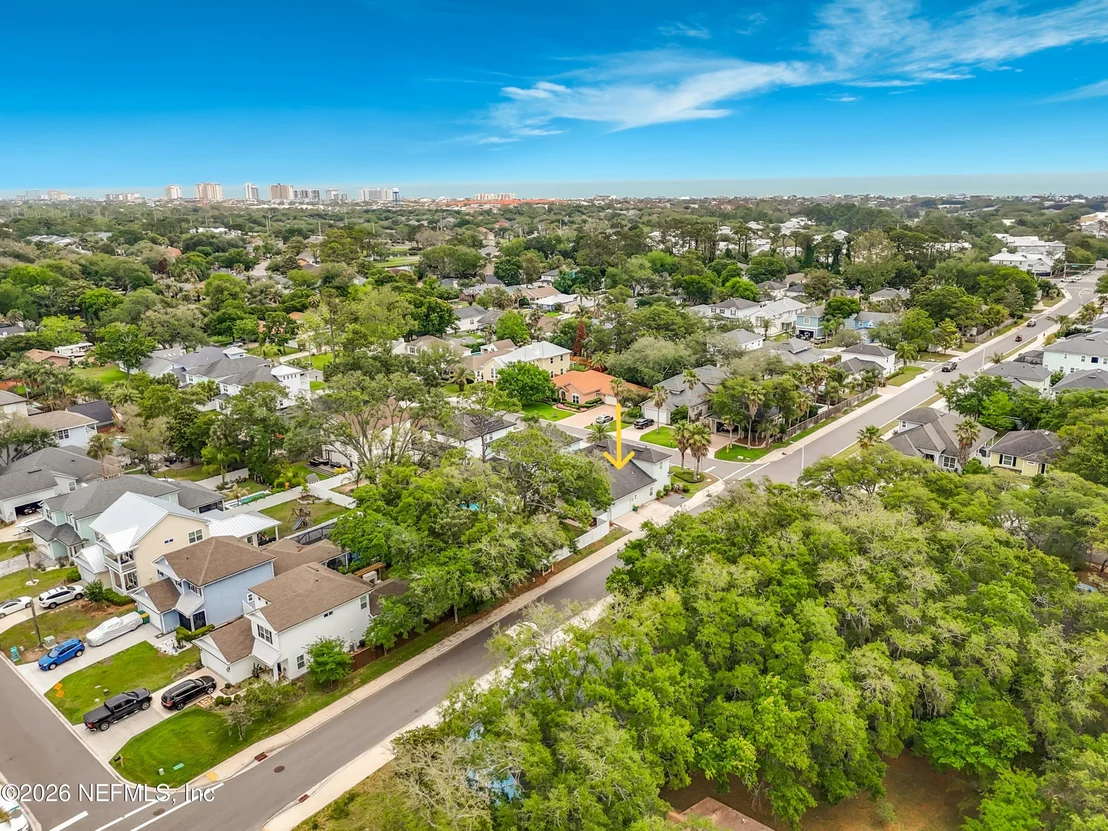 Photo of 3976 PALM Way