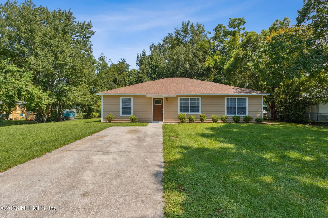 Photo of 423 SOUTH Boulevard