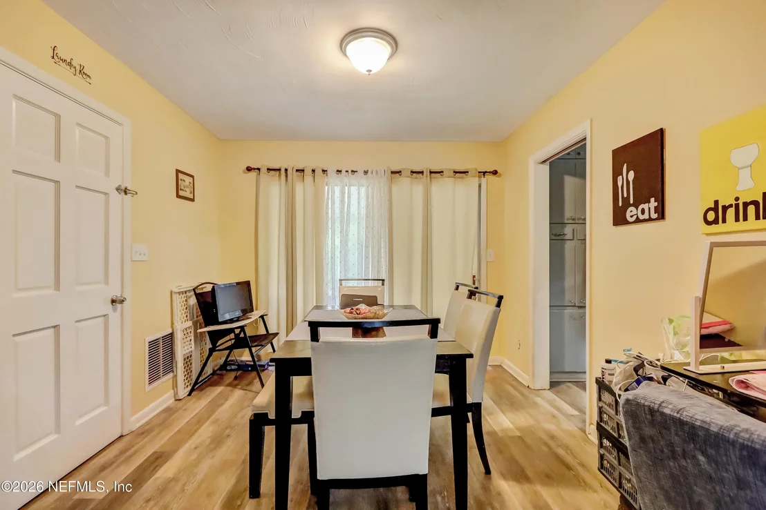 Photo of 3483 THORNHILL Drive