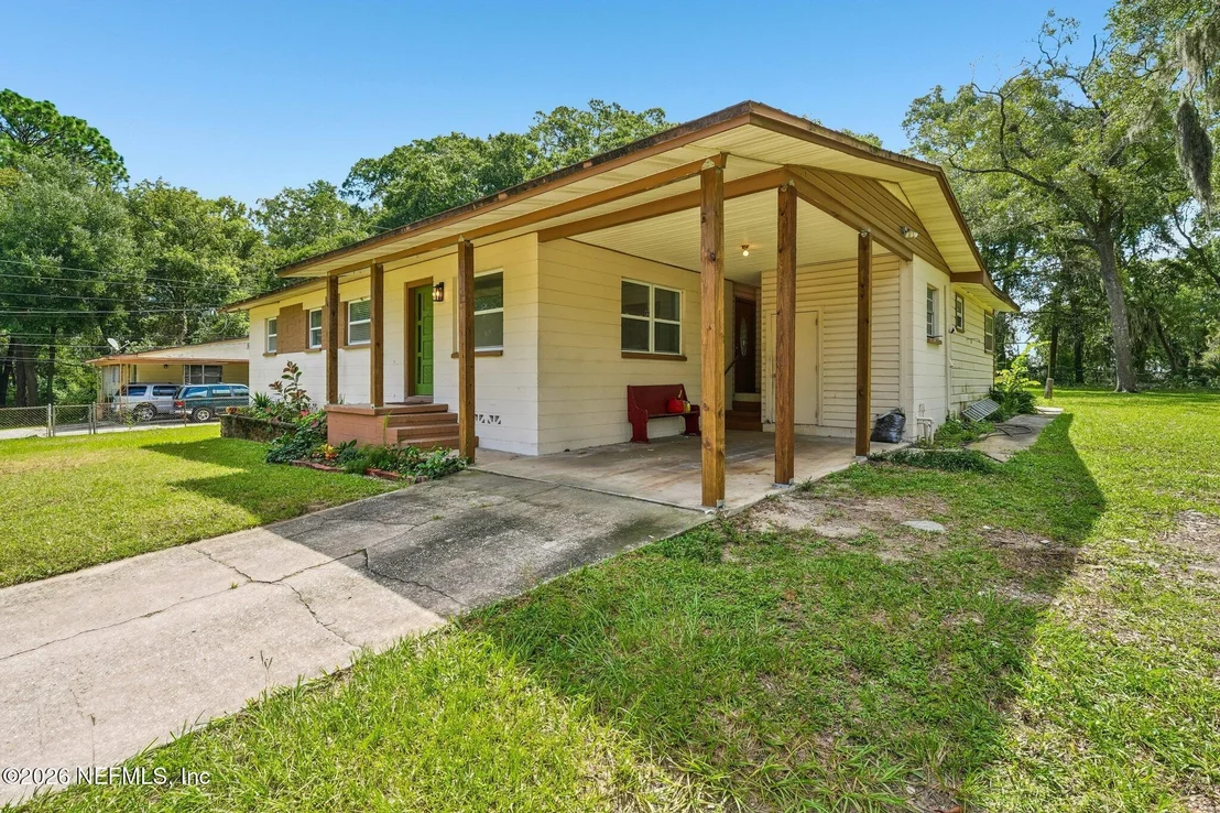 Photo of 1112 BAISDEN Road