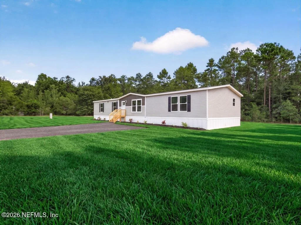 Photo of 28122 TRINITY Lane