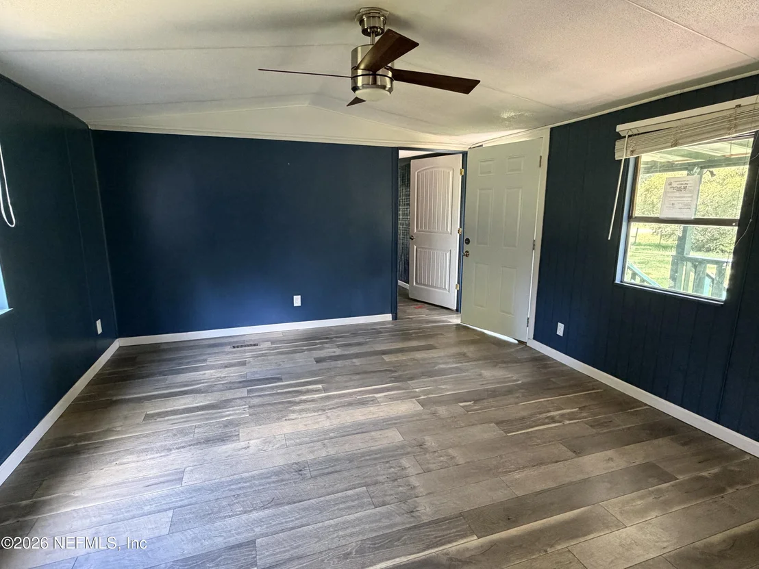 Photo of 805 JONATHAN Road