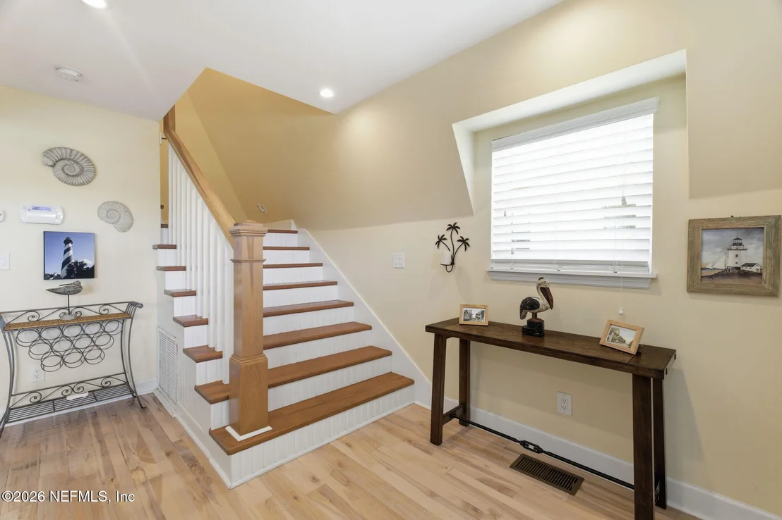 Photo of 123 FERDINAND Avenue