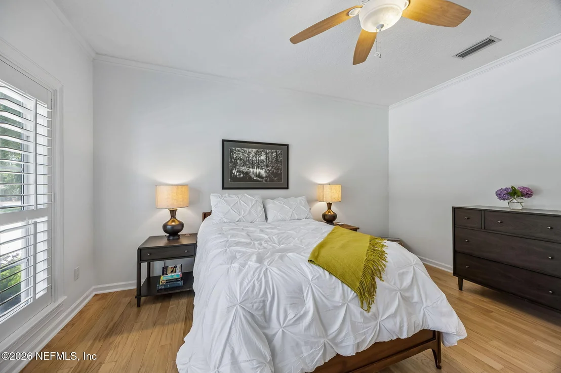 Photo of 285 LINKSIDE Circle