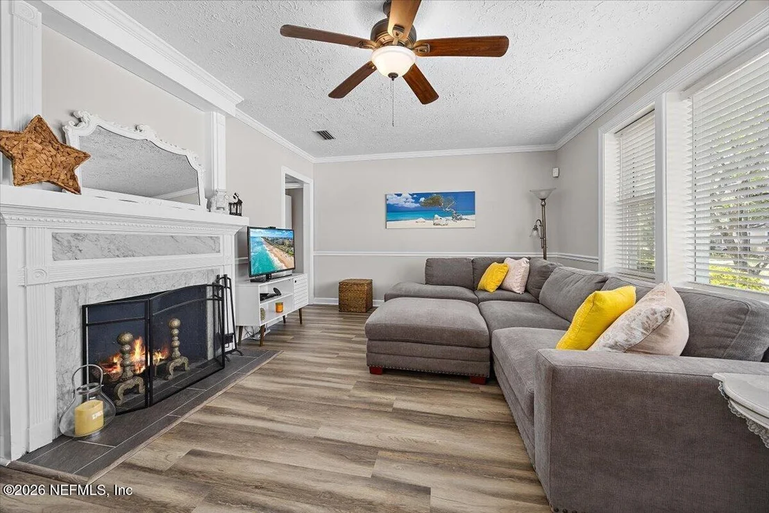 Photo of 1503 PERSHING Road