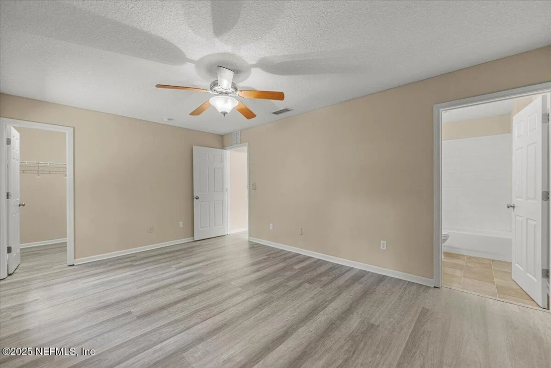 Photo of 4527 CLAIRMONT Road