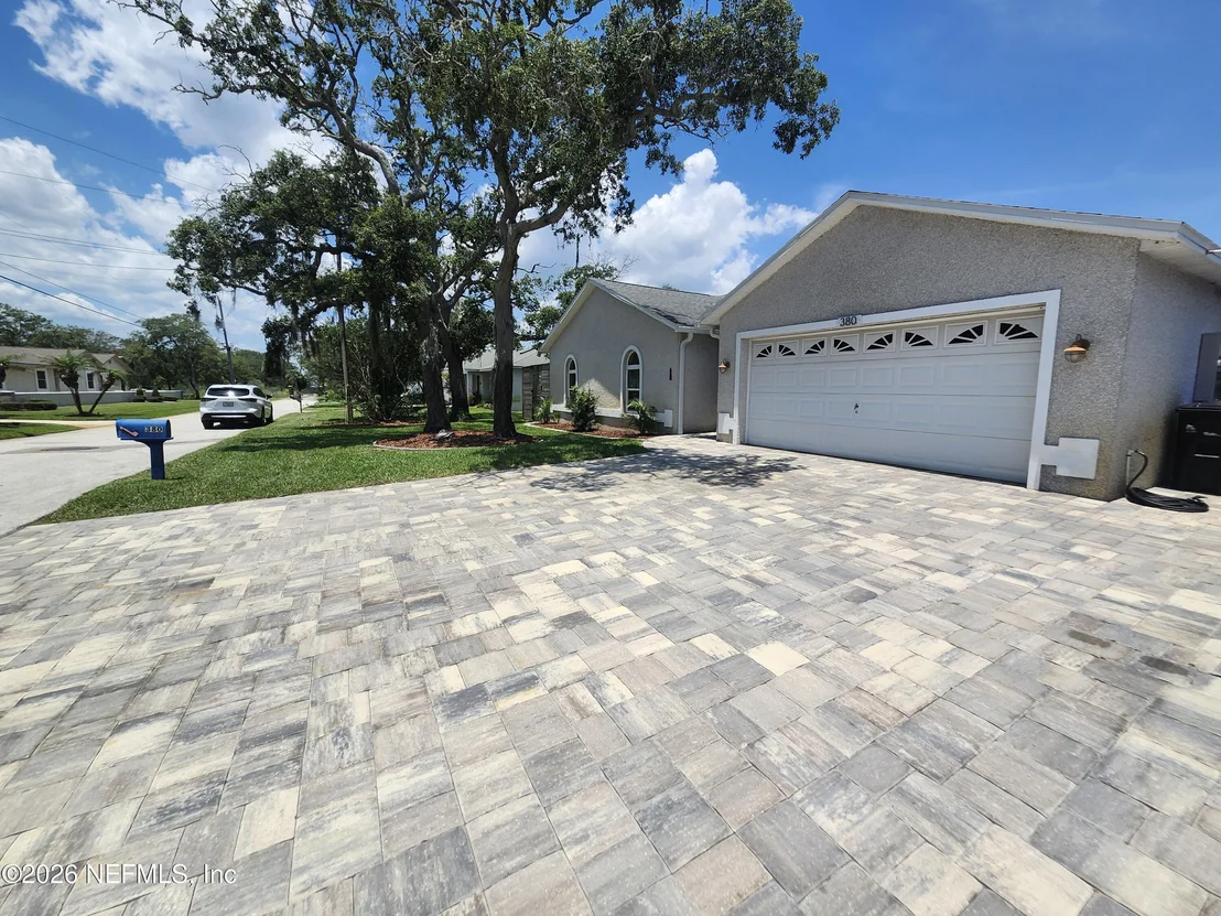 Photo of 380 TRADE WIND Lane