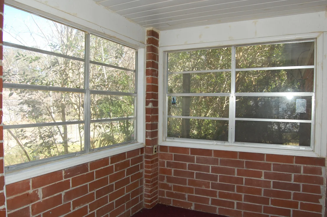 Photo of 2649 COMMUNITY Road