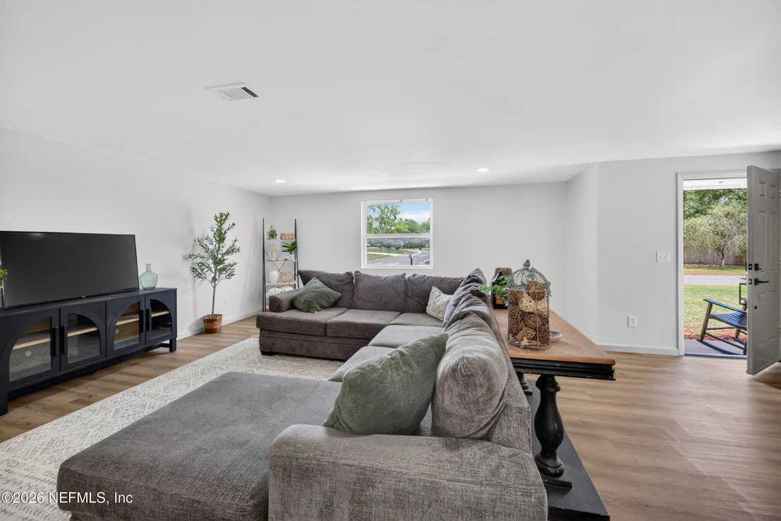 Photo of 1212 TUMBLEWEED Drive