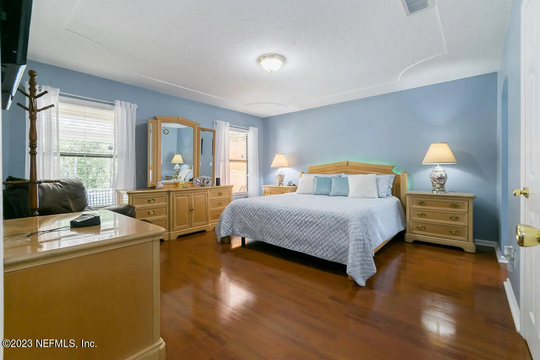 Photo of 219 DOVER BLUFF Drive