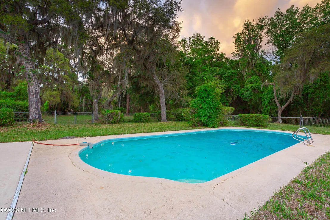 Photo of 202 SAINT JOHNS Drive