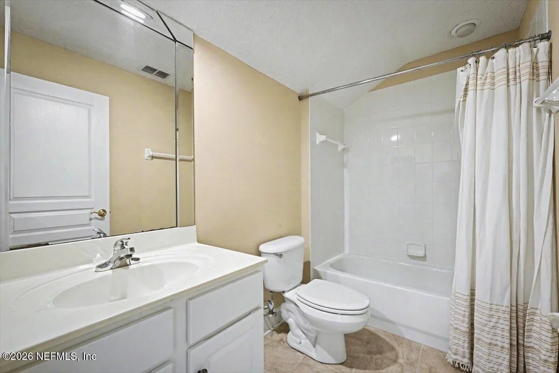 Photo of 1028 MEADOW VIEW Lane