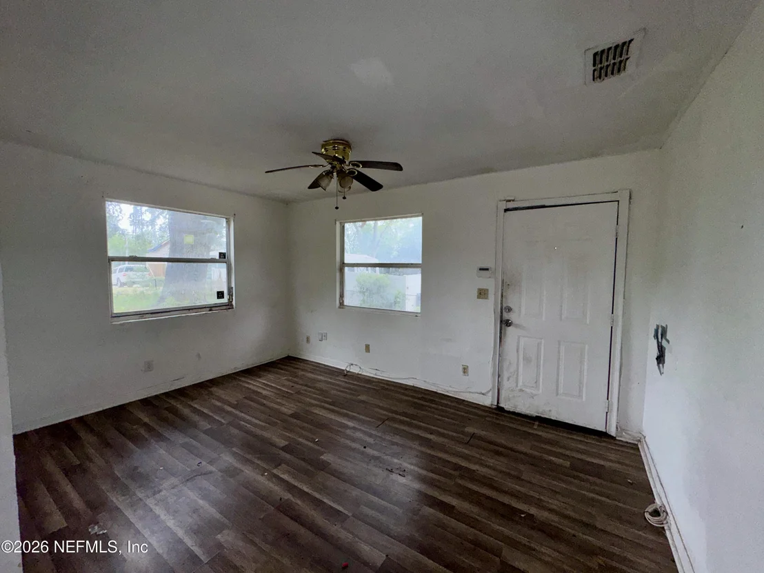 Photo of 2051 FRANK E Avenue