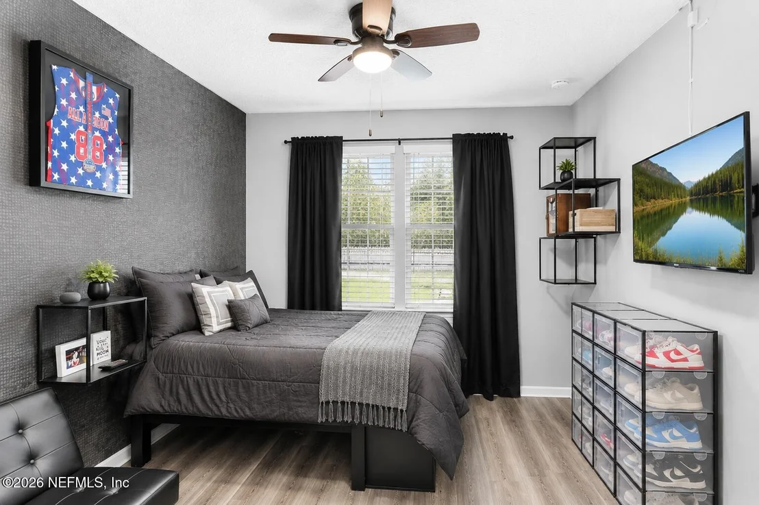 Photo of 27 WILLOW WINDS Parkway