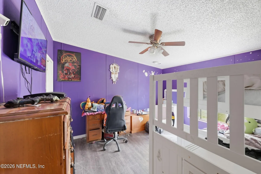 Photo of 85 CURRANT Avenue