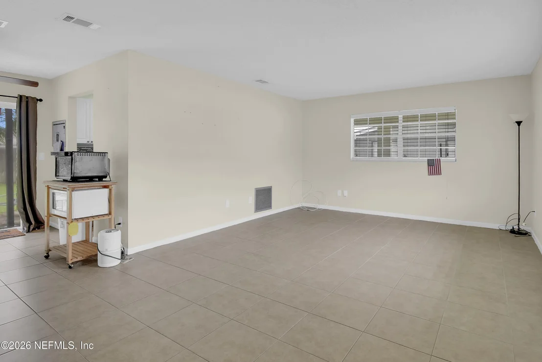 Photo of 216 ESTANCIA Street