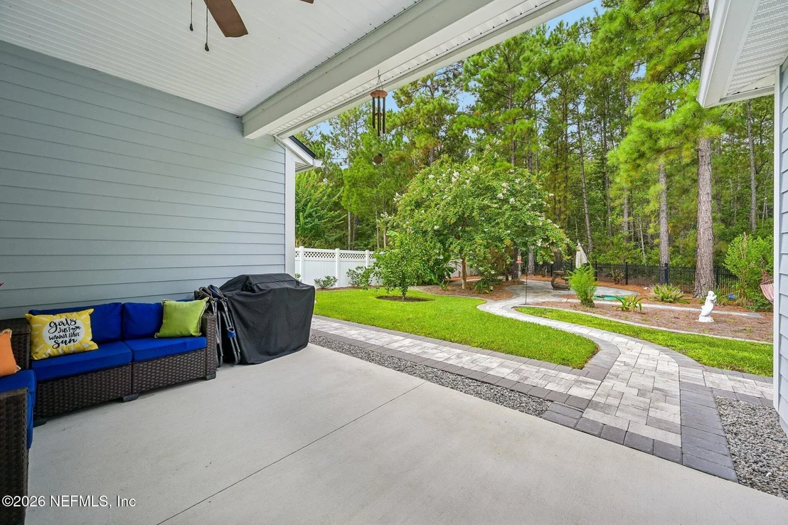 Photo of 620 CHARTER OAKS Boulevard