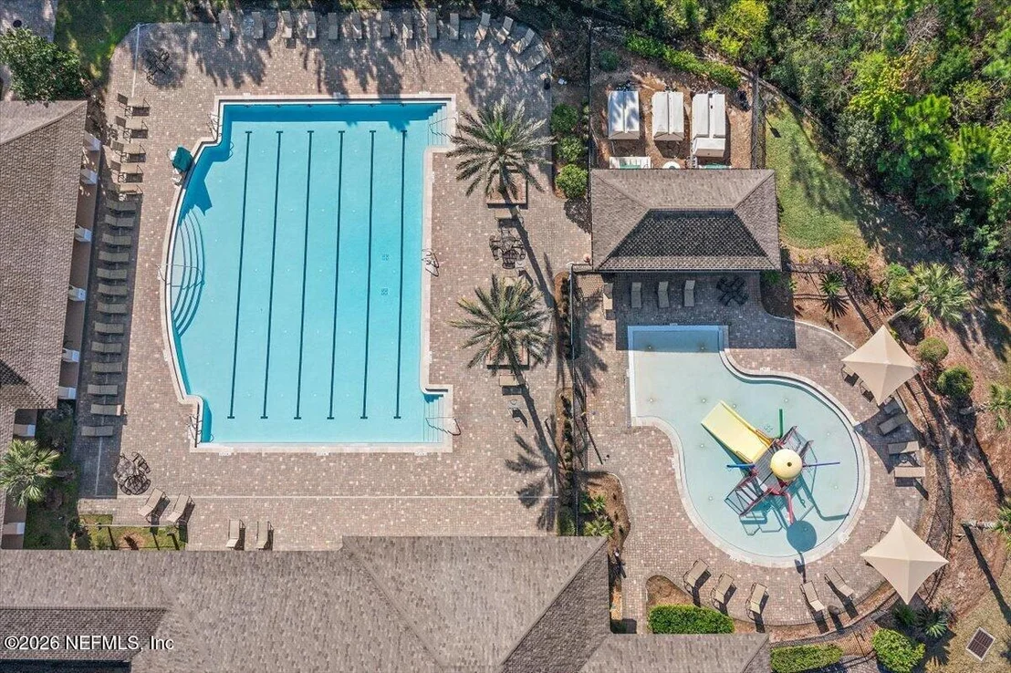 Photo of 65394 RIVER GLEN Parkway