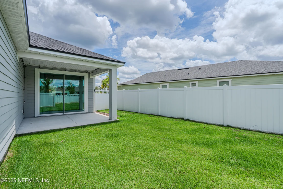 Photo of 575 BUTTONWOOD Loop