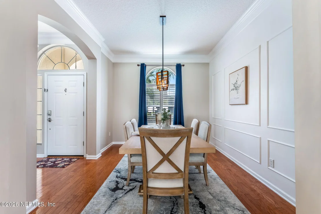 Photo of 464 JOHNS CREEK Parkway