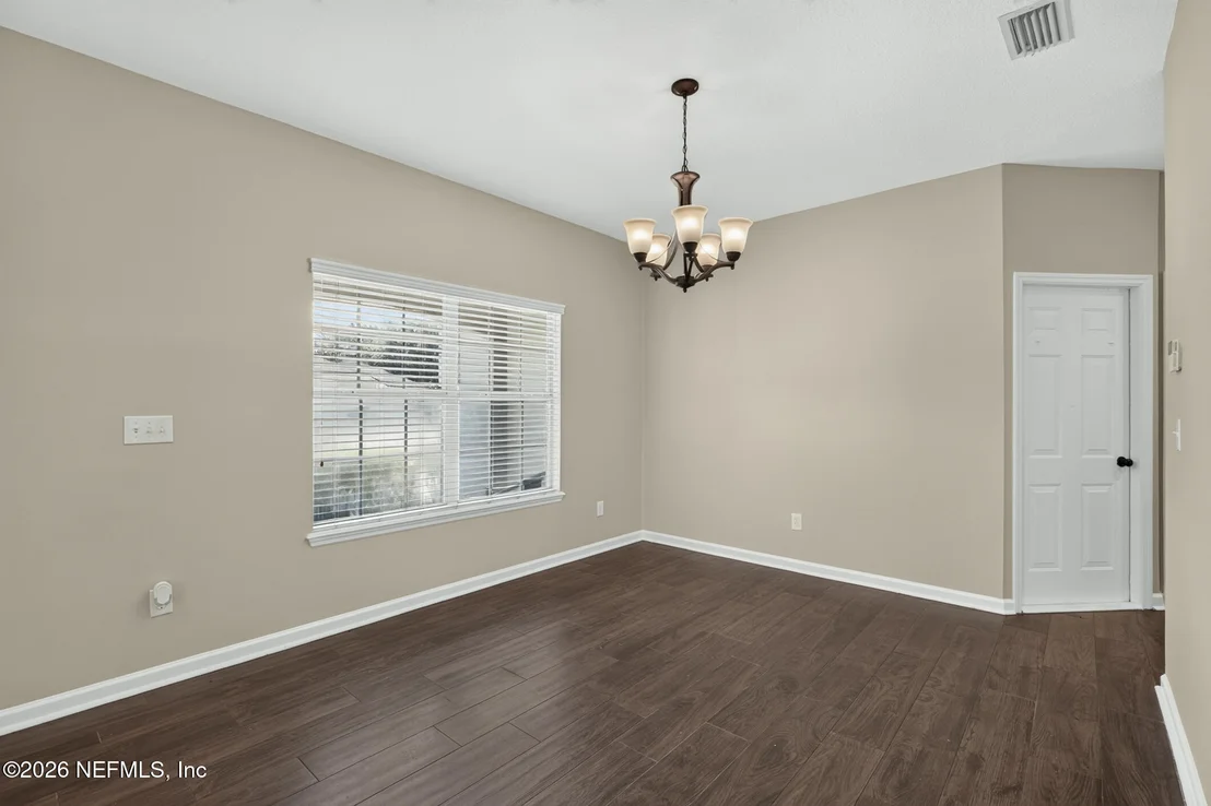 Photo of 1335 IVYHEDGE Avenue