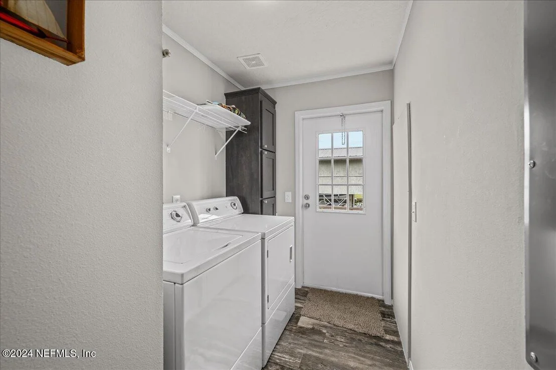 Photo of 152 MOONLITE Drive