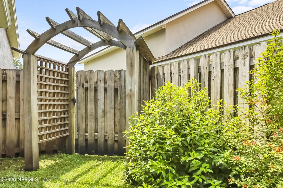 Photo of 784 W DEVONHURST Lane