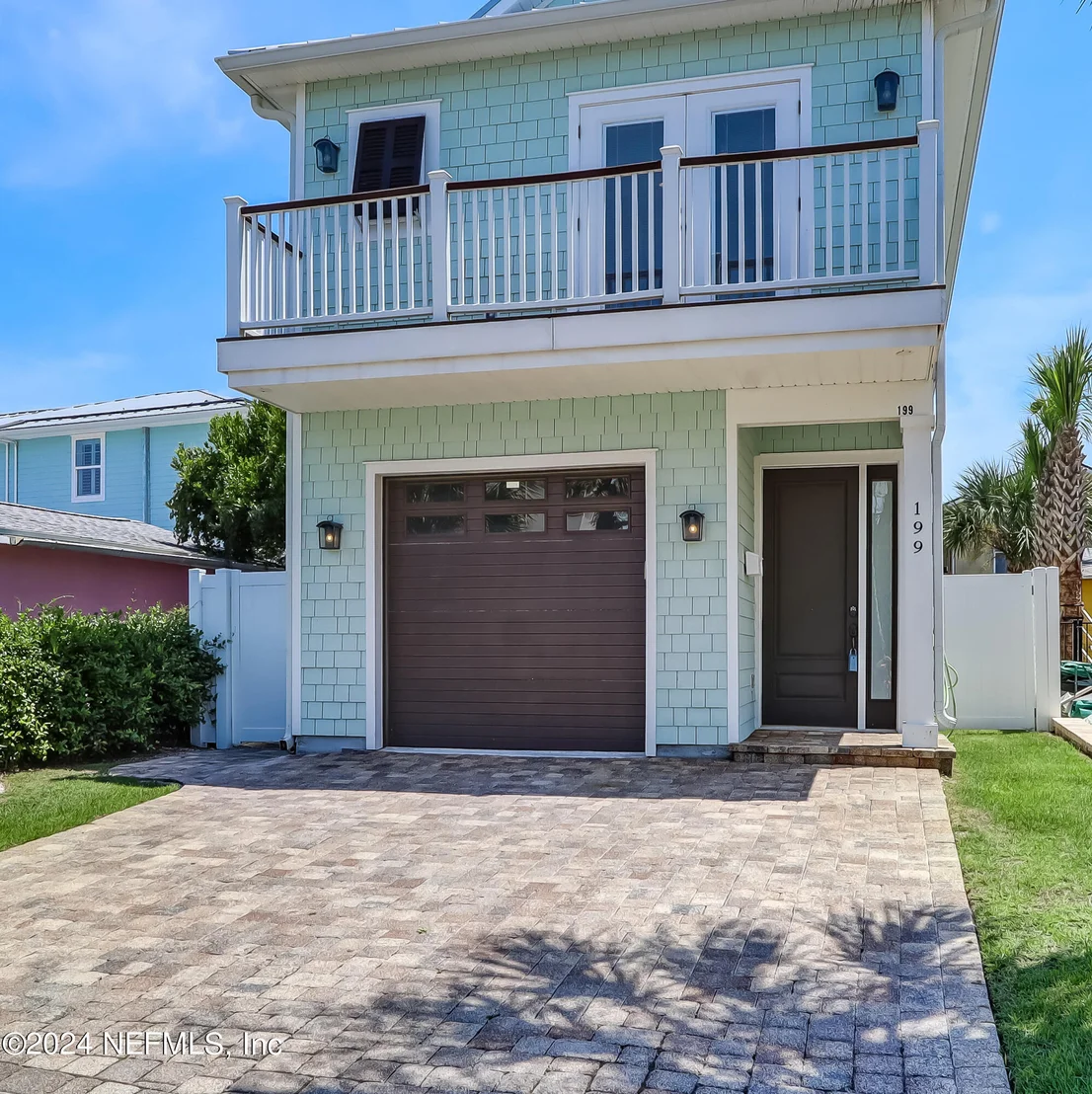 Photo of 199 OLEANDER Street