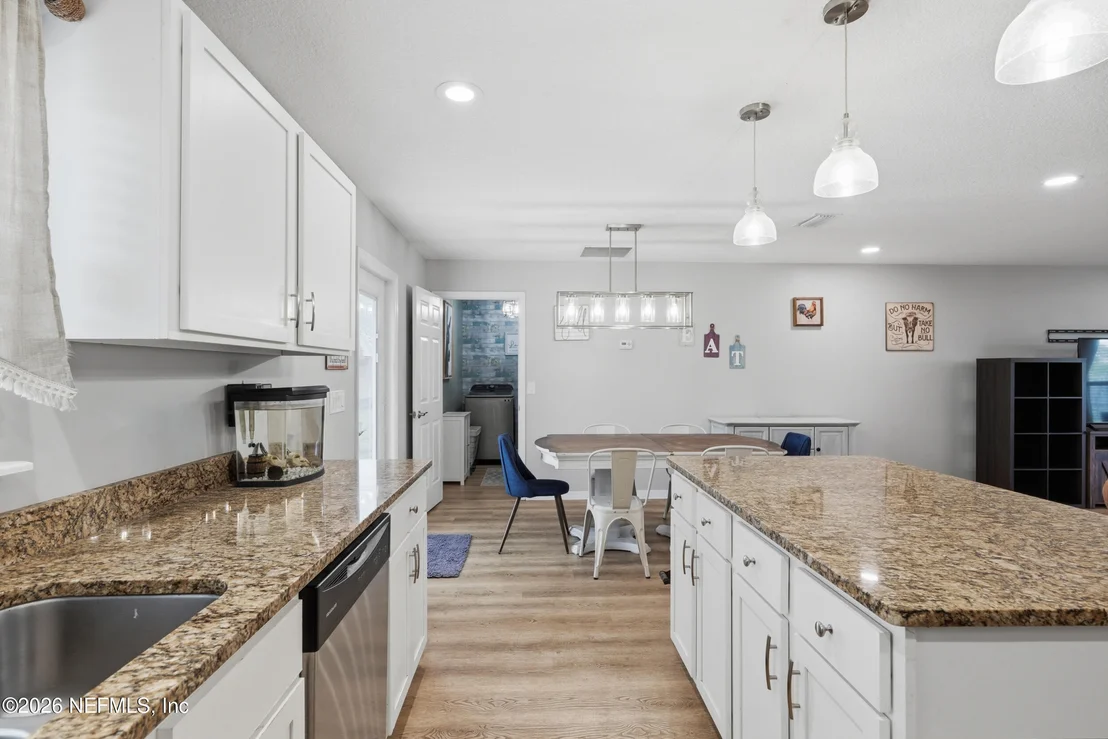 Photo of 2471 IRIS Street