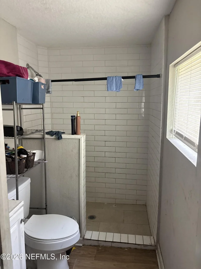 Photo of 5327 BUICK Avenue
