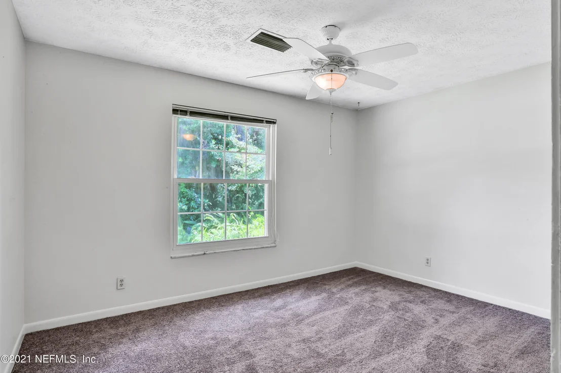 Photo of 141 HOLLYWOOD FOREST Drive