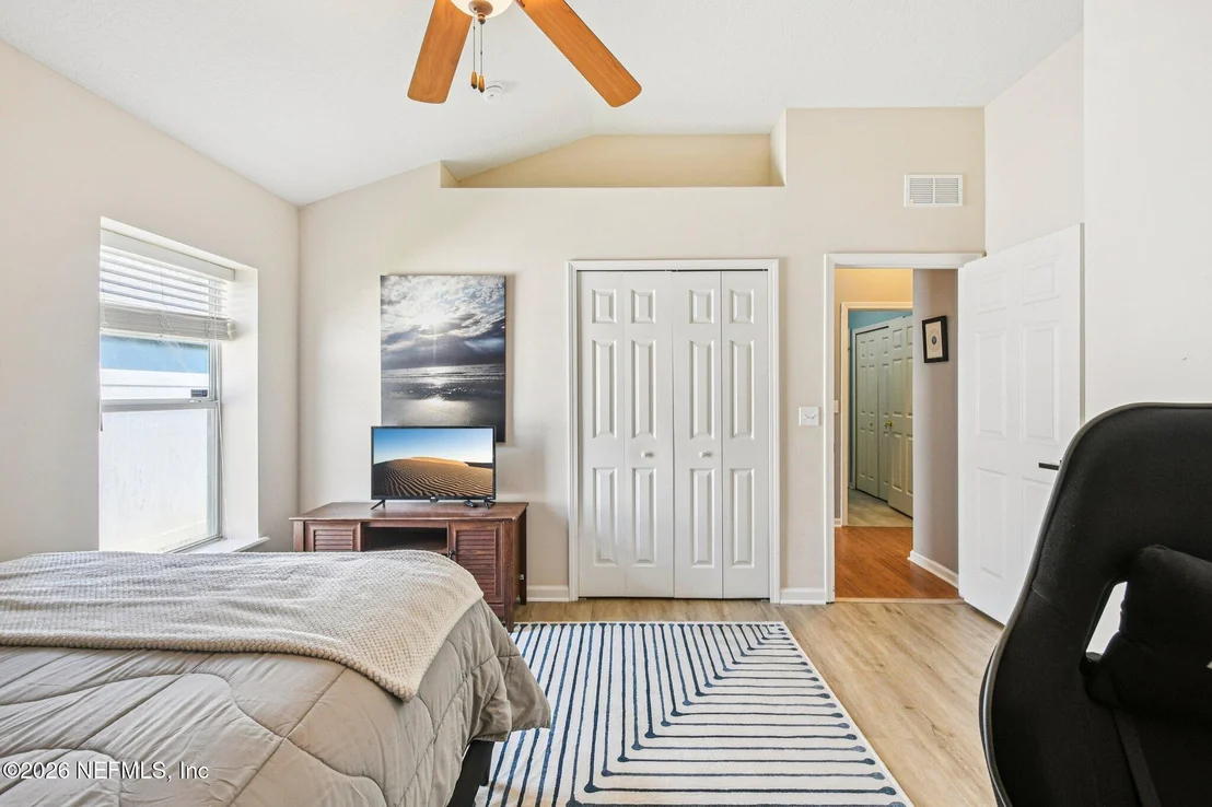 Photo of 1008 OAK ARBOR Circle