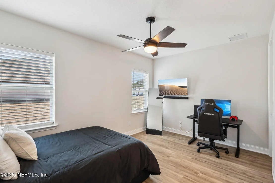 Photo of 716 PALM CREST Drive